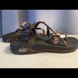 Chaco pink and brown